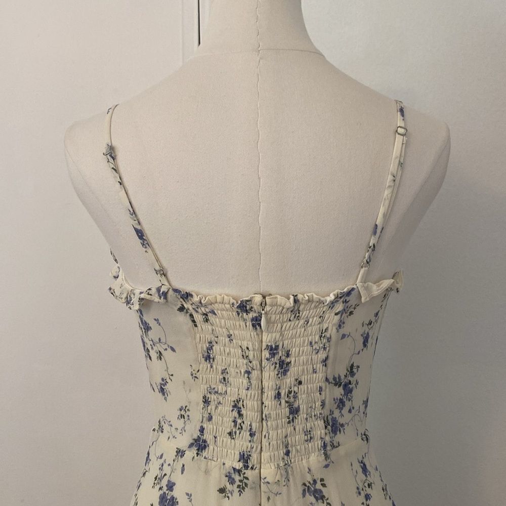 Reformation Light Cream & Blue Floral Mini Dress with Ruffle Neckline Size 4 - Picture 7 of 13